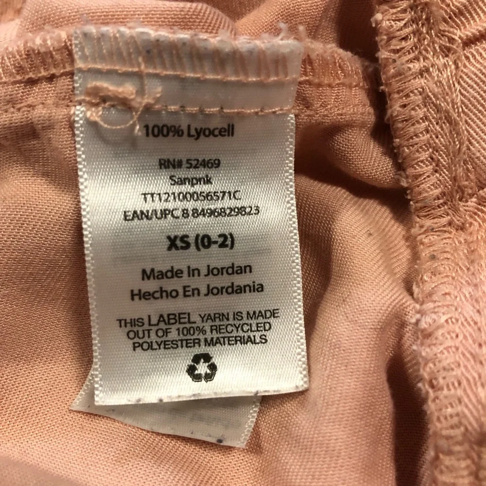 Time and Tru Women’s High Rise Pull-On Tencel Pink Shorts size XS